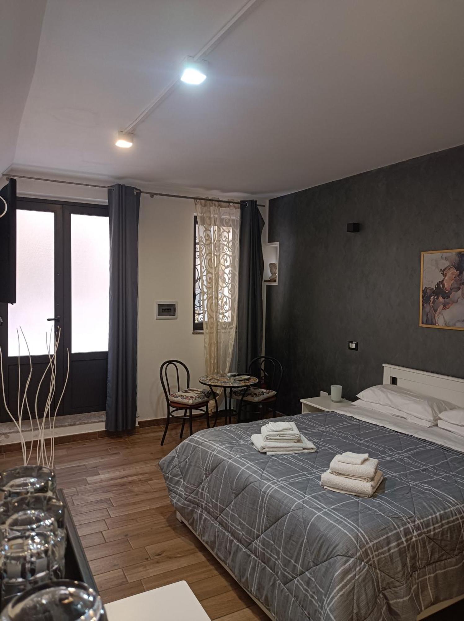 La Jacaranda Rooms Ταορμίνα Εξωτερικό φωτογραφία
